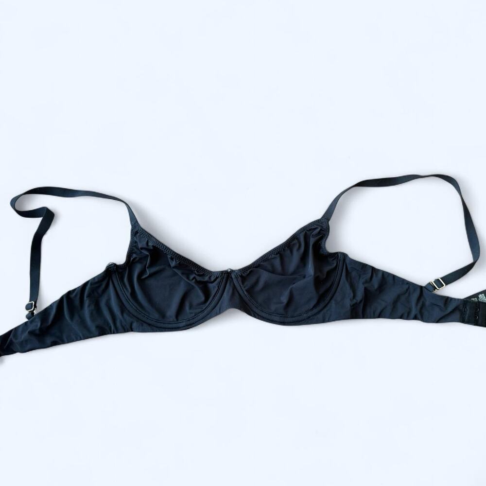 Skims black bra 32b